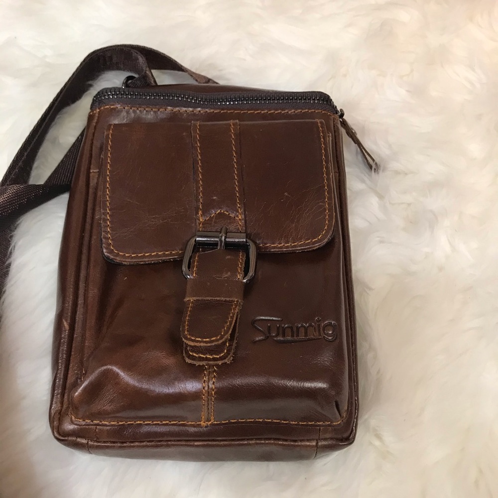 3/25$ Petit sac à main